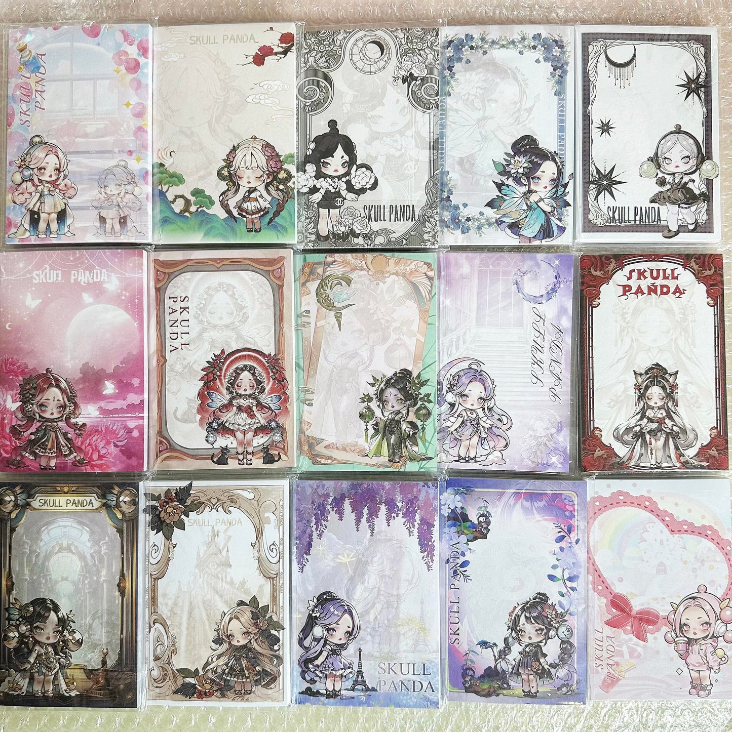 「G002メモゲーム」【しんちゃん】【カードキャプターさくら】【ZORAA】【SP】【LABUBU】【DORA】【セーラームーン】【さんのりお サンノリオ】5000/5冊のメモ+一回のコリントゲーム(ランダムで1、2、3、4冊をゲット)シークレット率:40%「当たる最低10冊、足りない場合は補充します。」【バインダー対象】