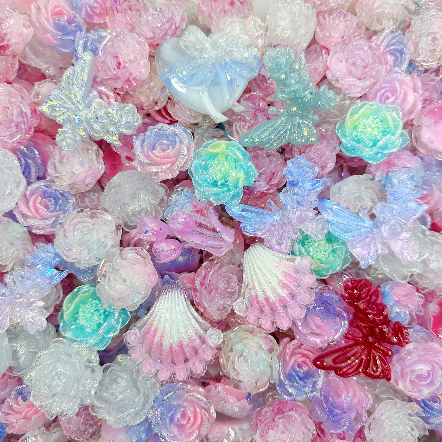 お楽しみ袋🎁開け開け「G176」レジン製 デカくて硬い蓄光バラ+一部蓄光パーツ(ピンク系)穴なし30mm