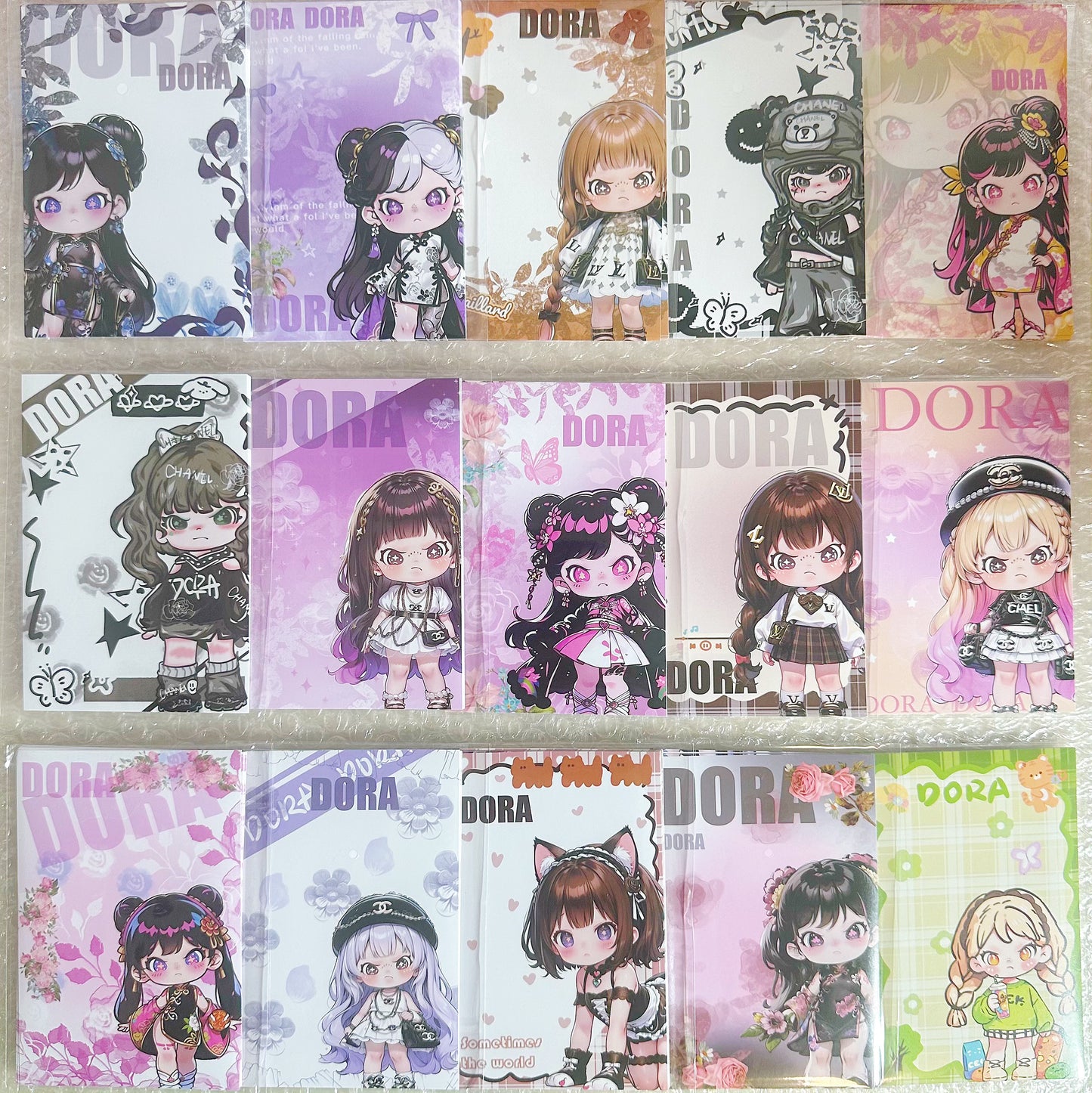 「G001ステッカーゲーム」   【おしん＋さんのりお】【SP】【LABUBU】【DORA】【ミックス】3999/5冊+ 一回のコリントゲーム（ランダムで2、3、4冊をゲット）  シークレット率：45%  - 8×12cmサイズ、10枚入り  「当たる最低12本、足りない場合は補充します。」【バインダー対象】