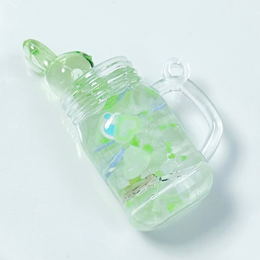 「S042」うさぎ 飲みもの ジュース かんつき 3×5cm（夜光）