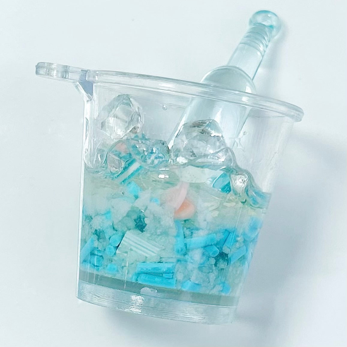 「S044」カラフル ジュース  ギター かんつき カワイイ 5×5cm（夜光）