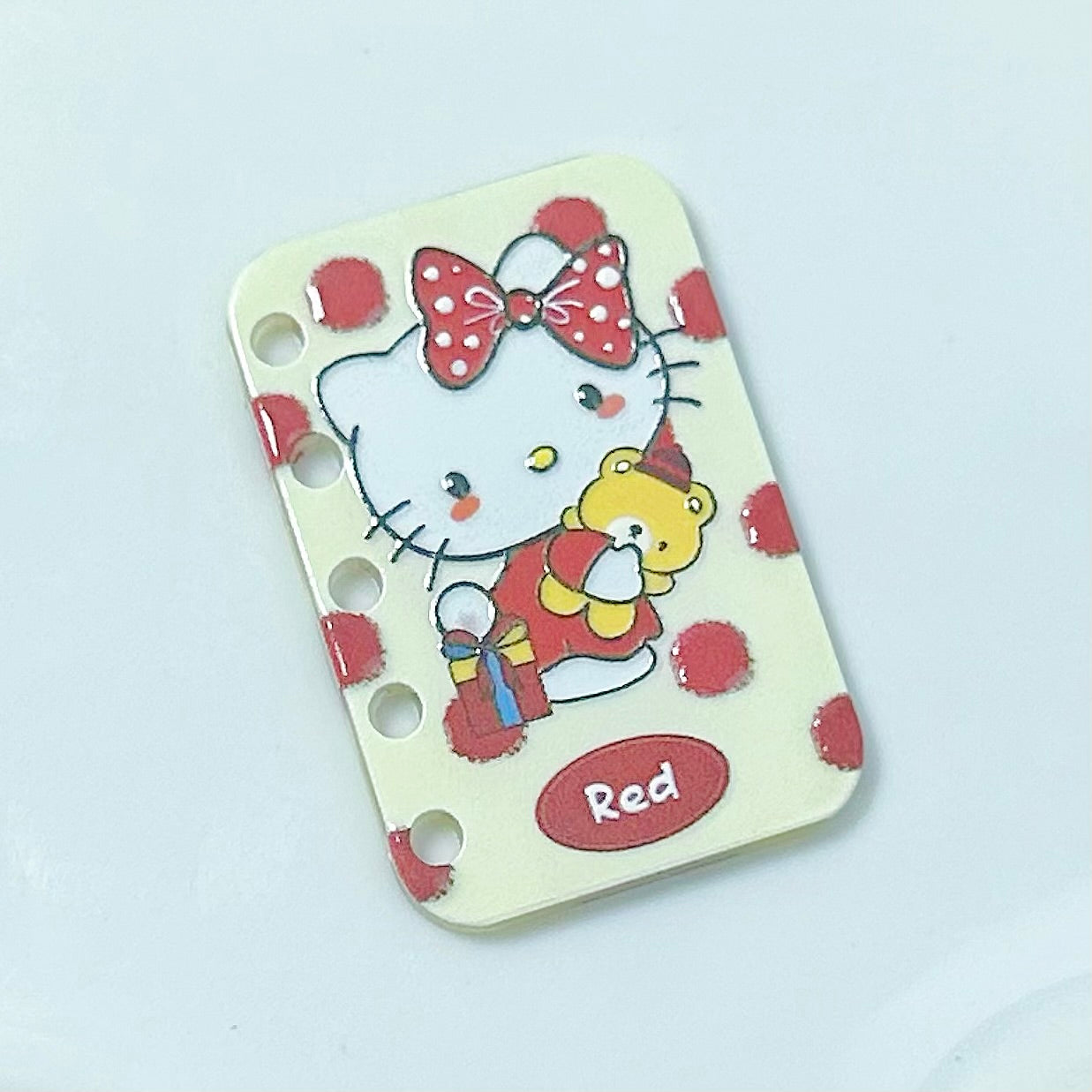 「S048」立体的 白猫ちゃん KT  ブッページ アクリル カワイイ  4cm×2.7cm