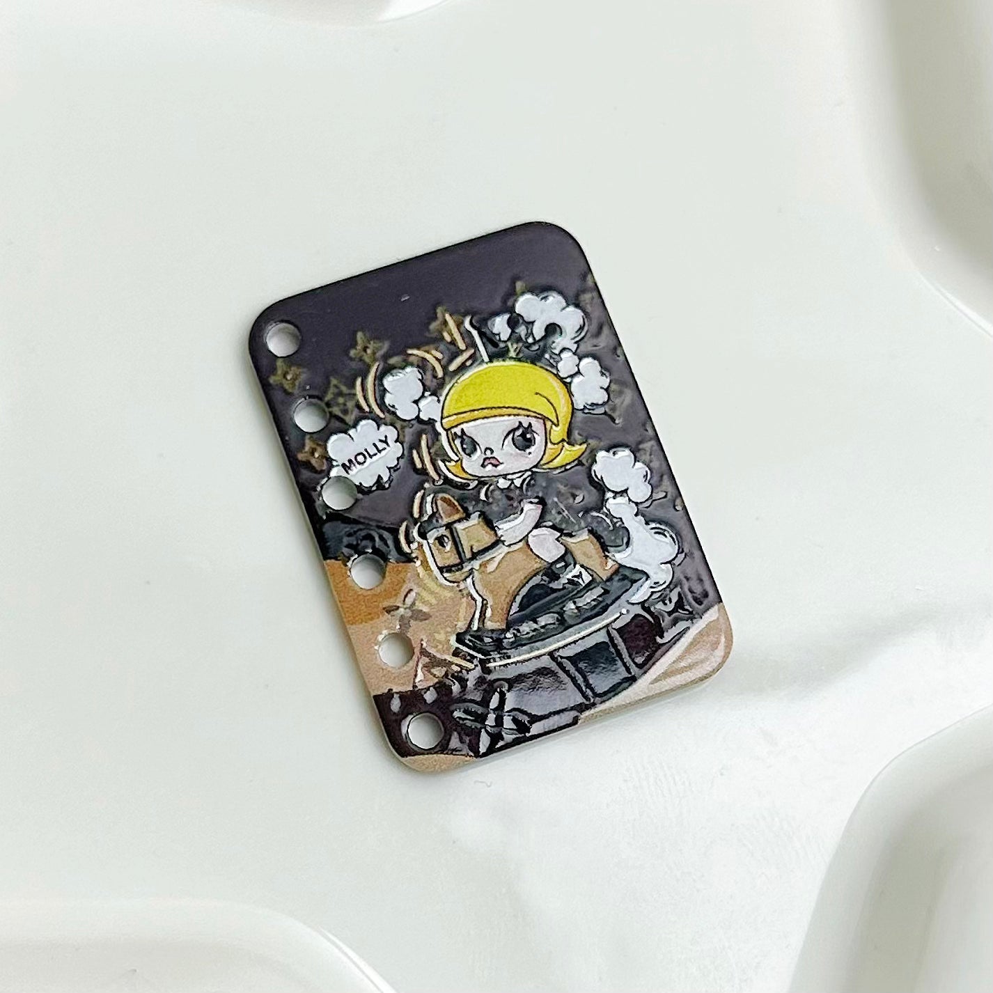 「S058」MOLLY ミニ本  片面立体的  4cm×2.7cm