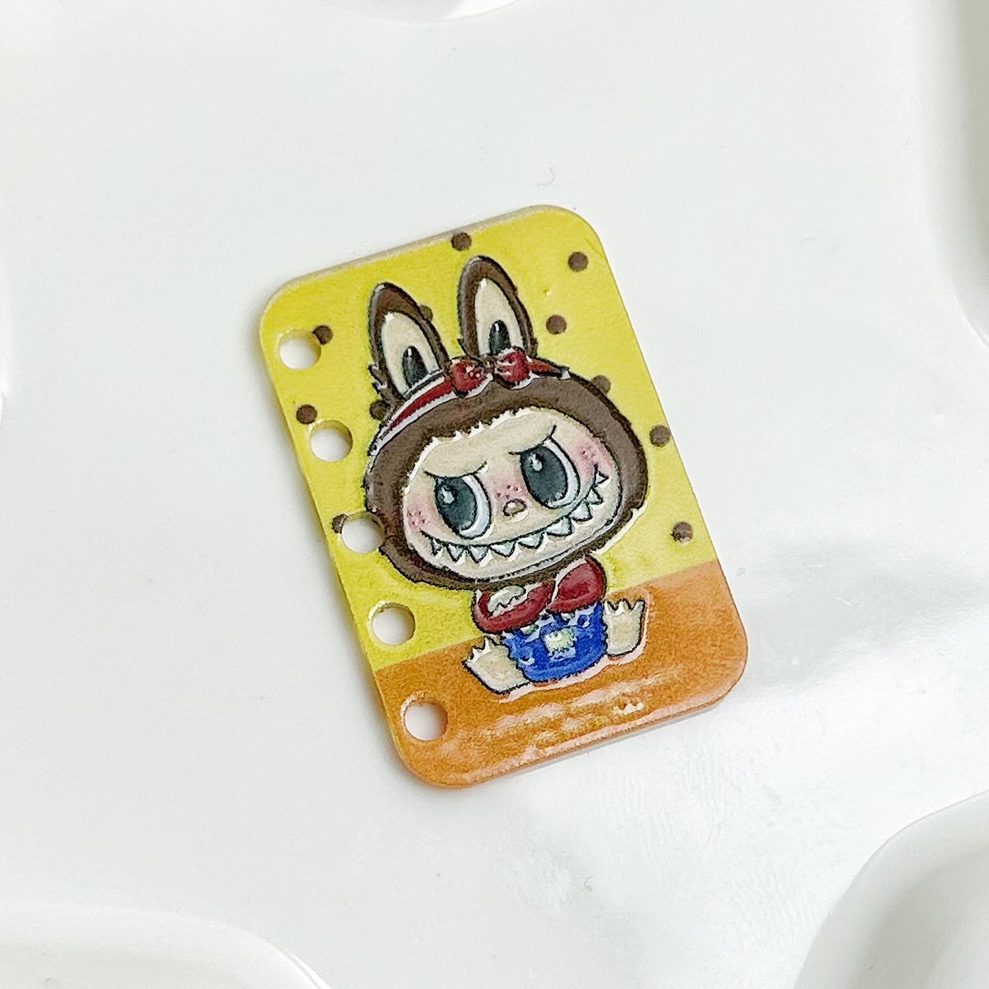 「S060」ラブブ ミニブック 穴あり    4cm×2.7cm