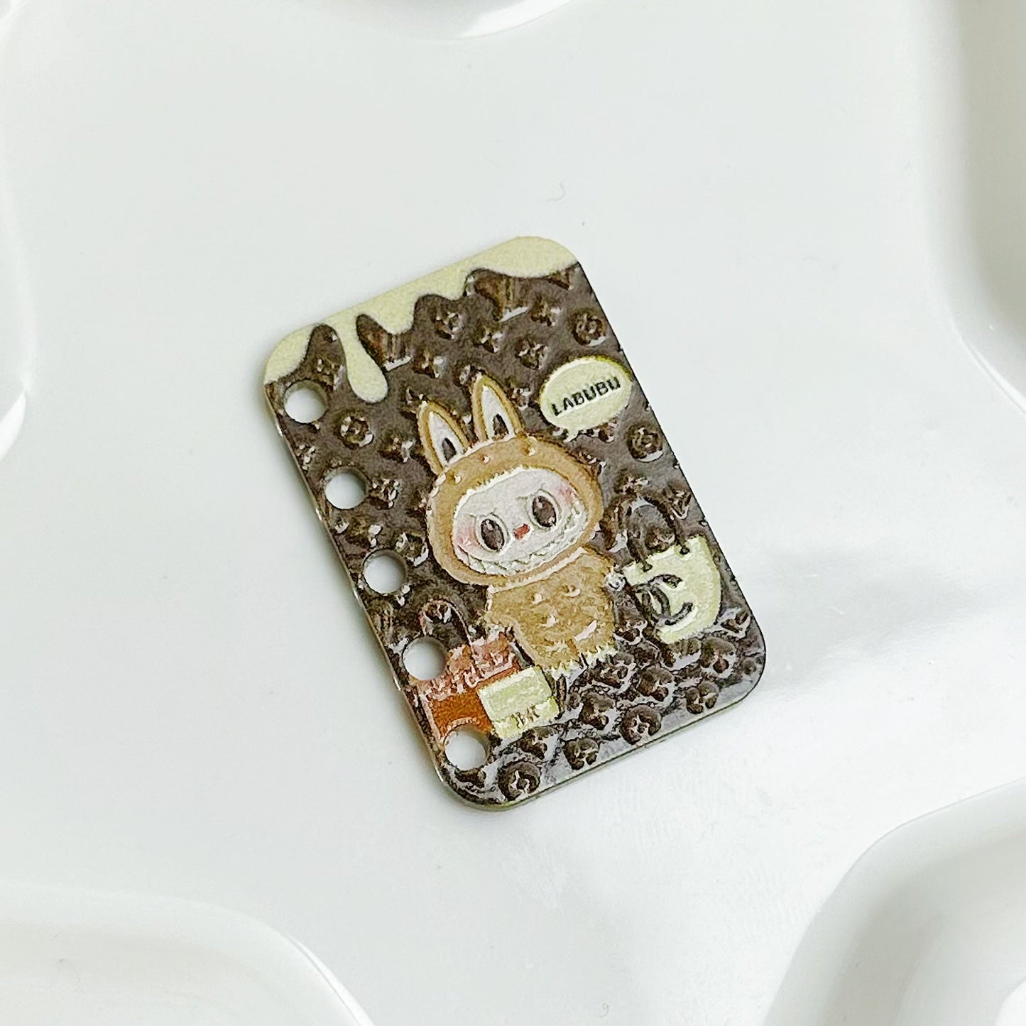 「S060」ラブブ ミニブック 穴あり    4cm×2.7cm